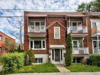 11915 Av. du Bois-de-Boulogne