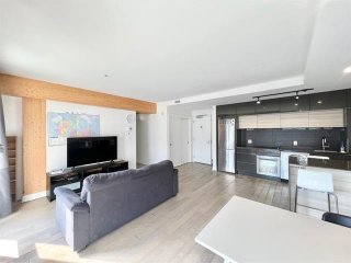 #720 - 350 Rue Eleanor