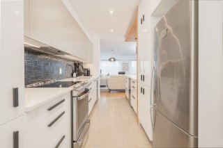 #203-2600 Av. Pierre Dupuy Montréal (Ville-Marie)