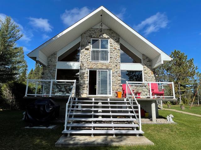 3514 Ch. du Lac-Georges