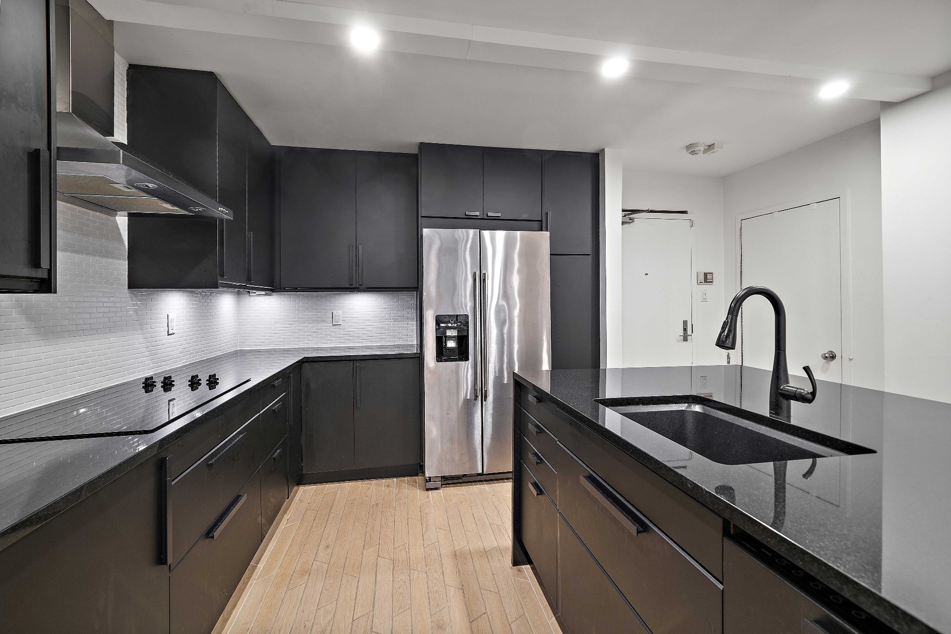 #106 - 3460 Rue Redpath