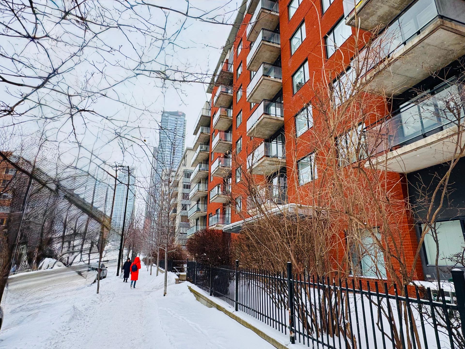 #503 - 551 Rue de la Montagne