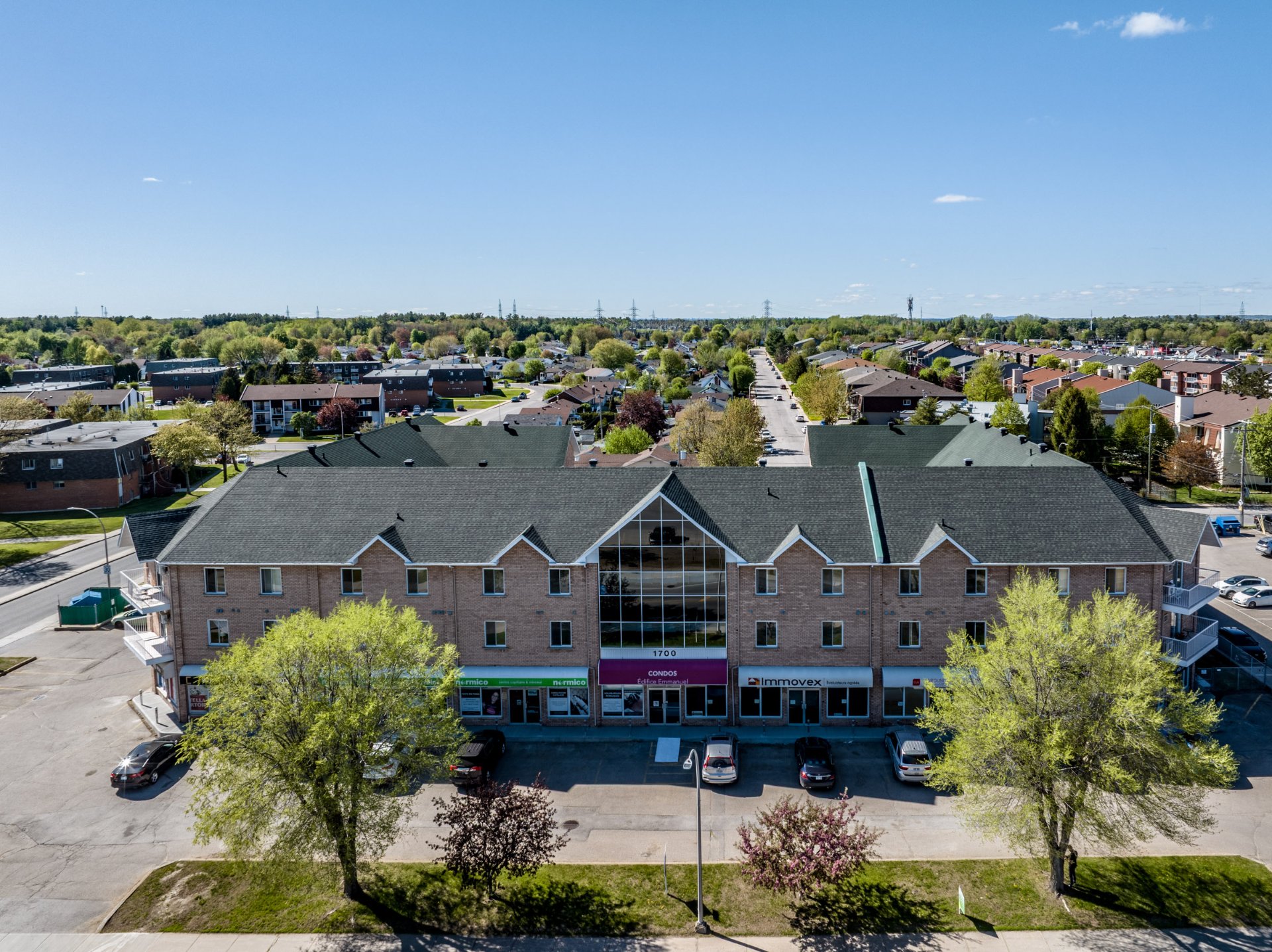 #106 - 1700 6e Rue
