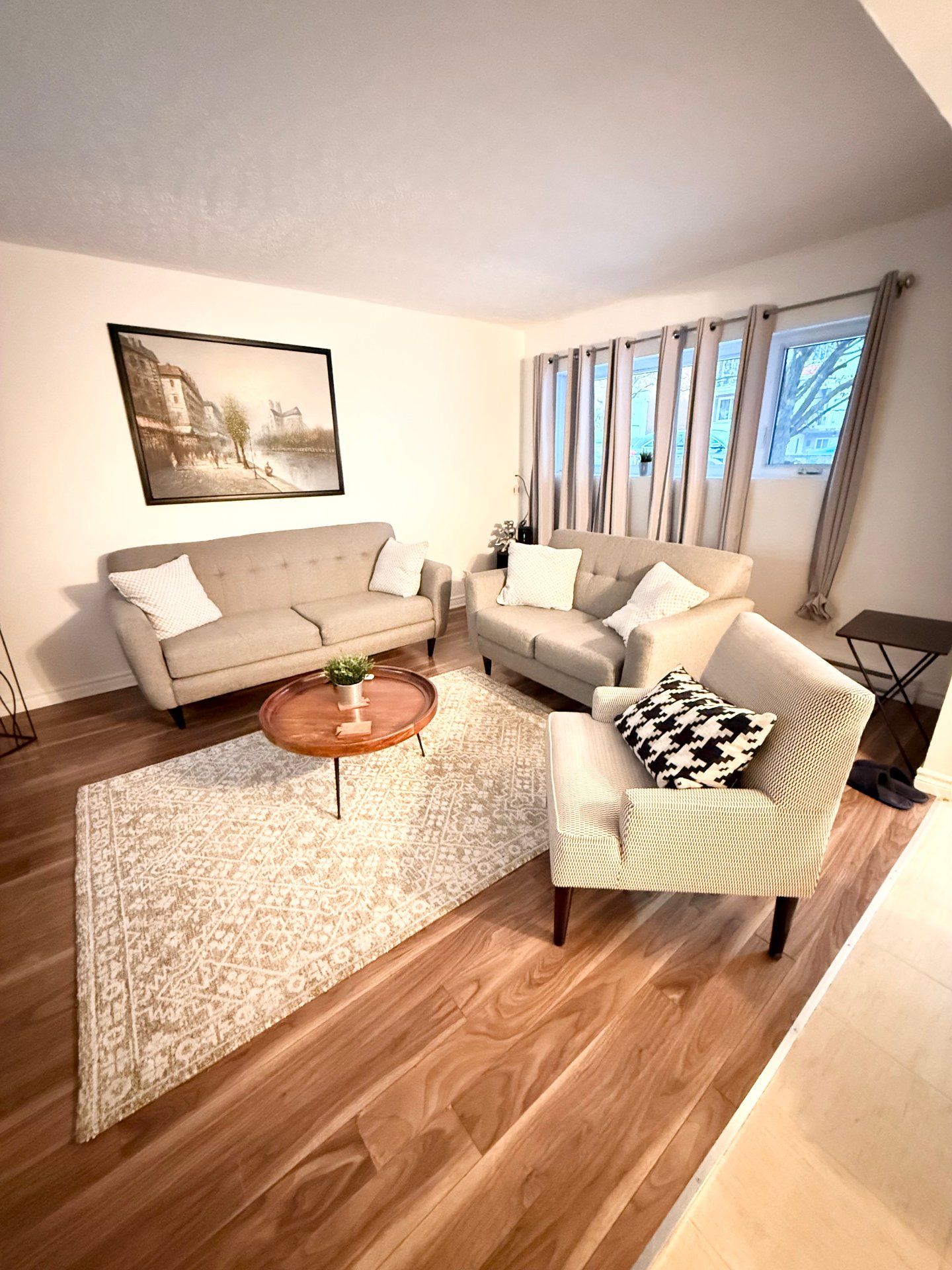 9063A Rue Lionel-Groulx