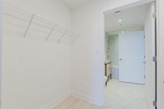 Walk-in closet