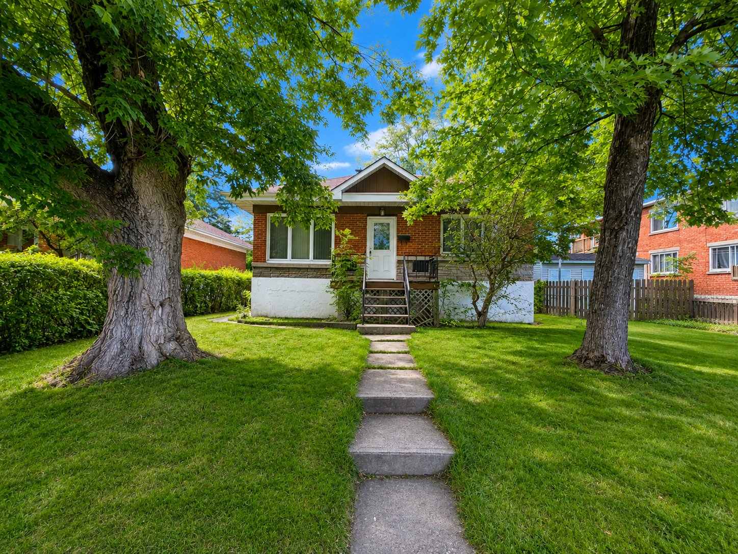 4885 Rue Quevillon