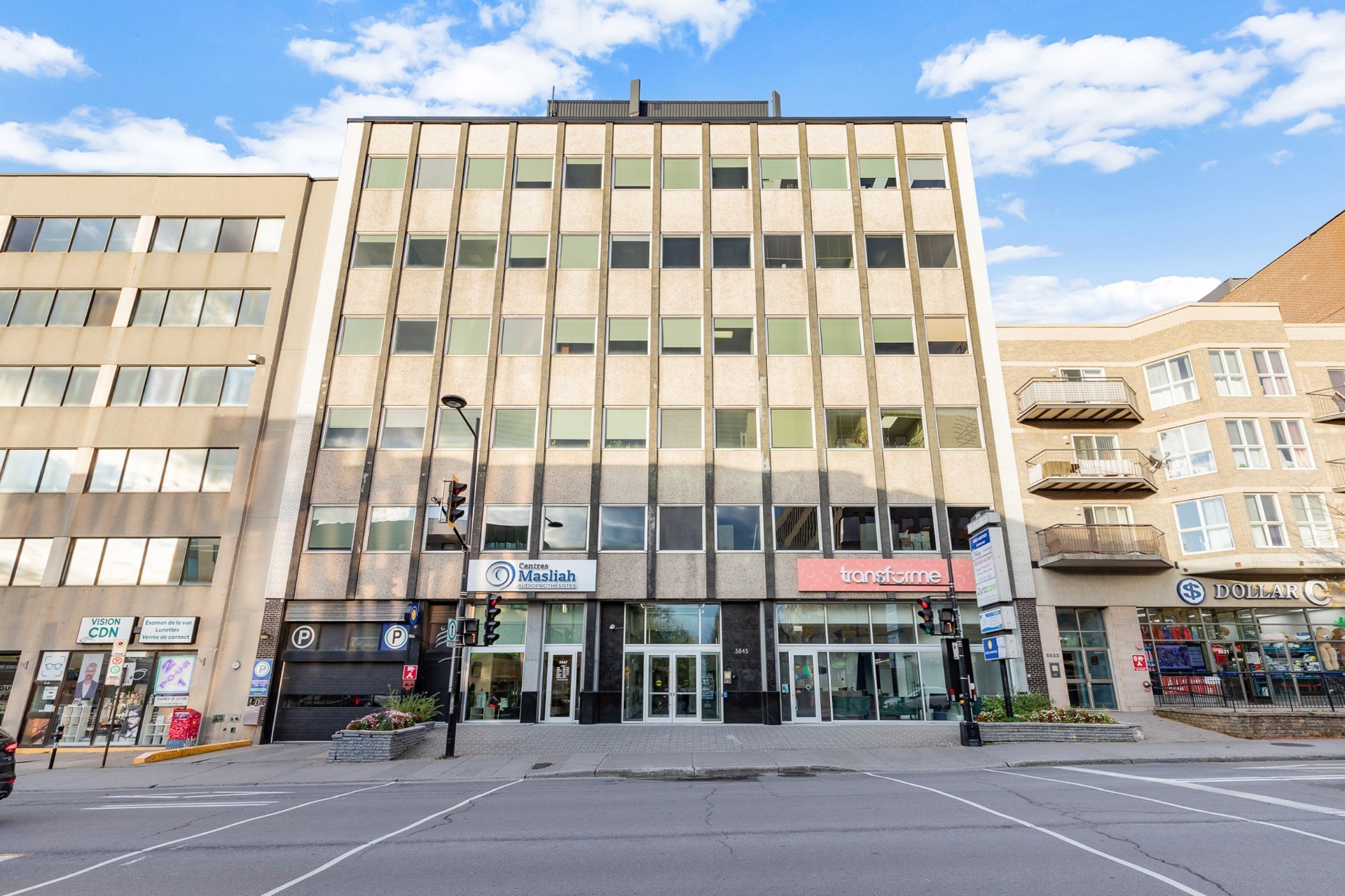 #270 - 5845 Ch. de la Côte-des-Neiges