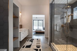 Ensuite bathroom