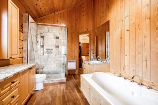 Salle de bains attenante à la CCP