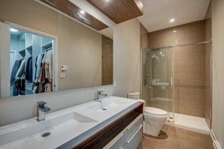 Salle de bains attenante à la CCP