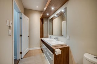 Salle de bains attenante à la CCP