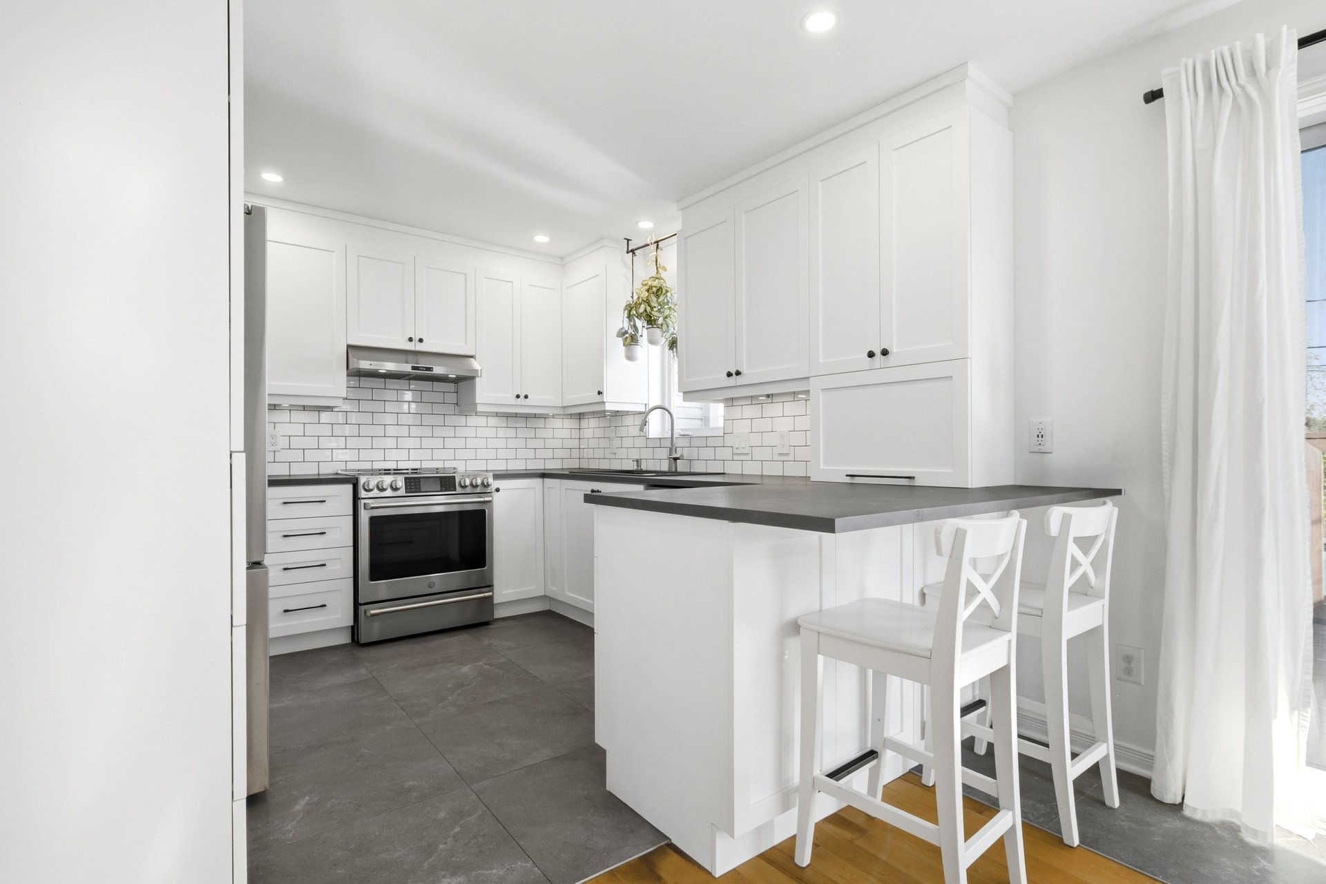 2540 Rue Racette