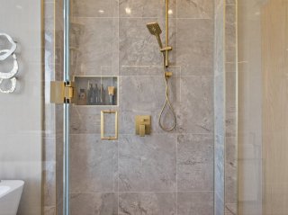 Ensuite bathroom
