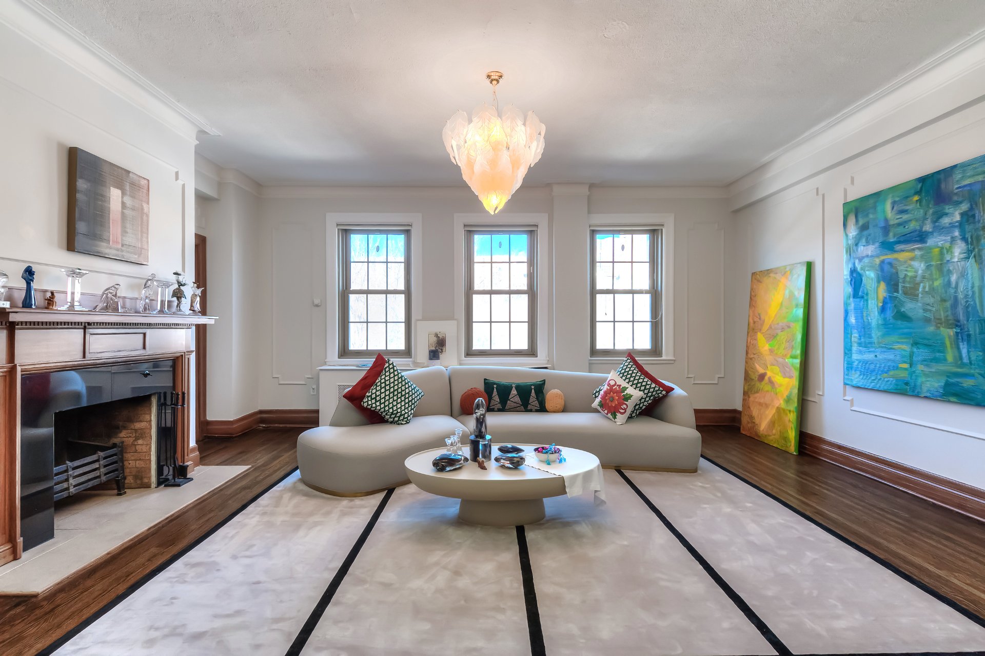 #C023 - 2162 Rue Sherbrooke O.