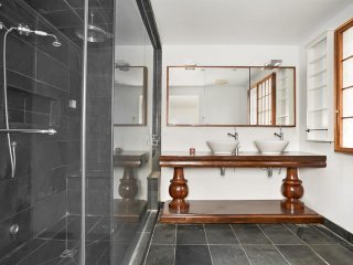 Ensuite bathroom