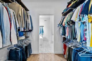 Walk-in closet