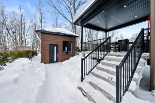 Shed