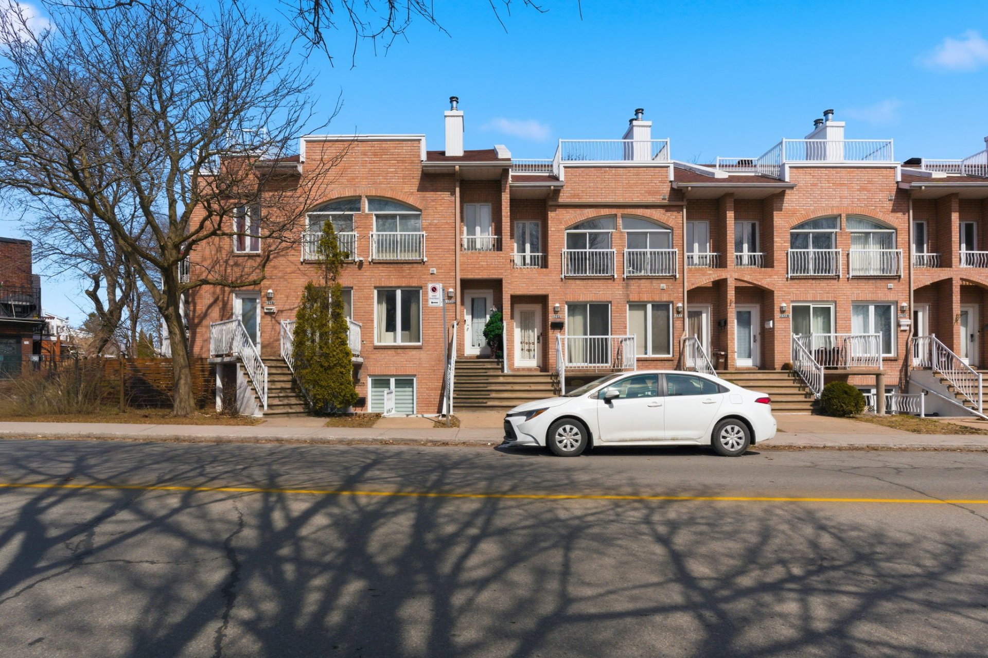 Joelle Bitar / #26739896