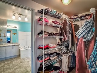 Walk-in closet