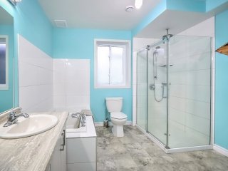 Ensuite bathroom