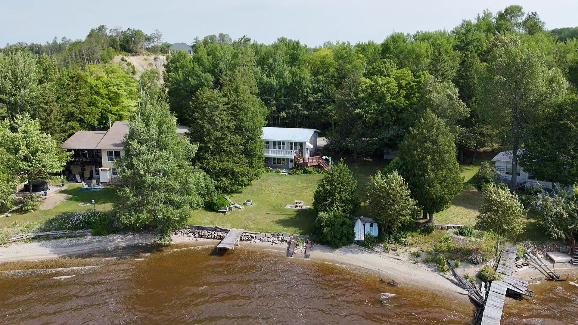 283 Ch. de la Pointe-aux-Cèdres — photo 2