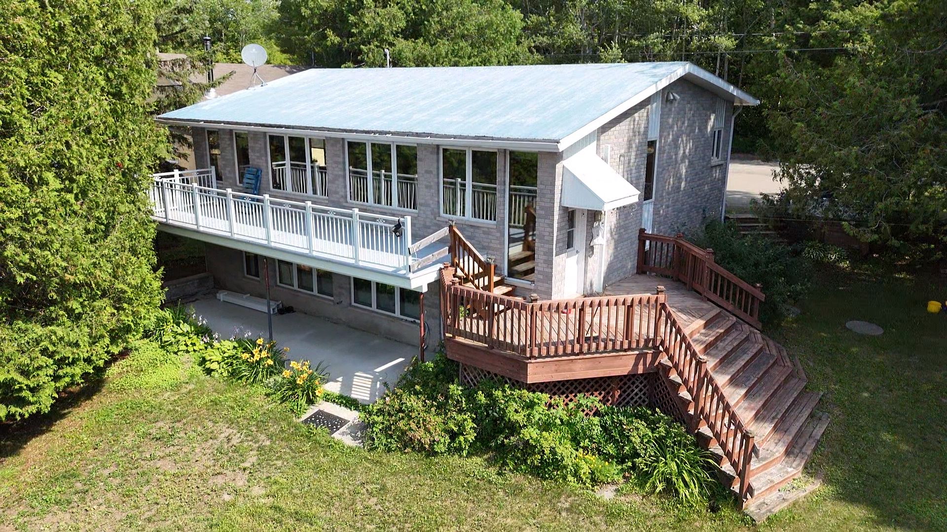 283 Ch. de la Pointe-aux-Cèdres — photo 3