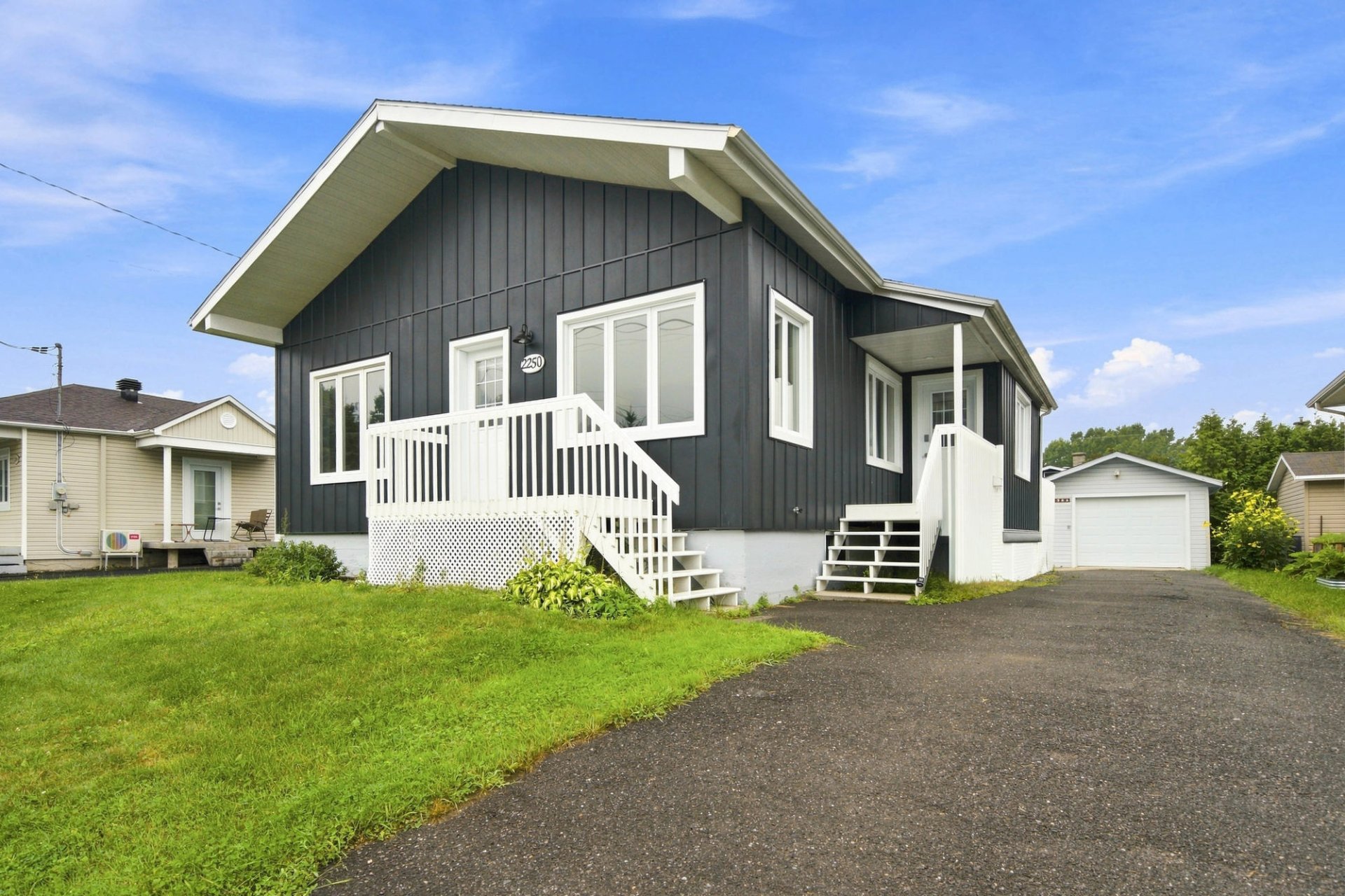 2250 Rue St-Nicolas