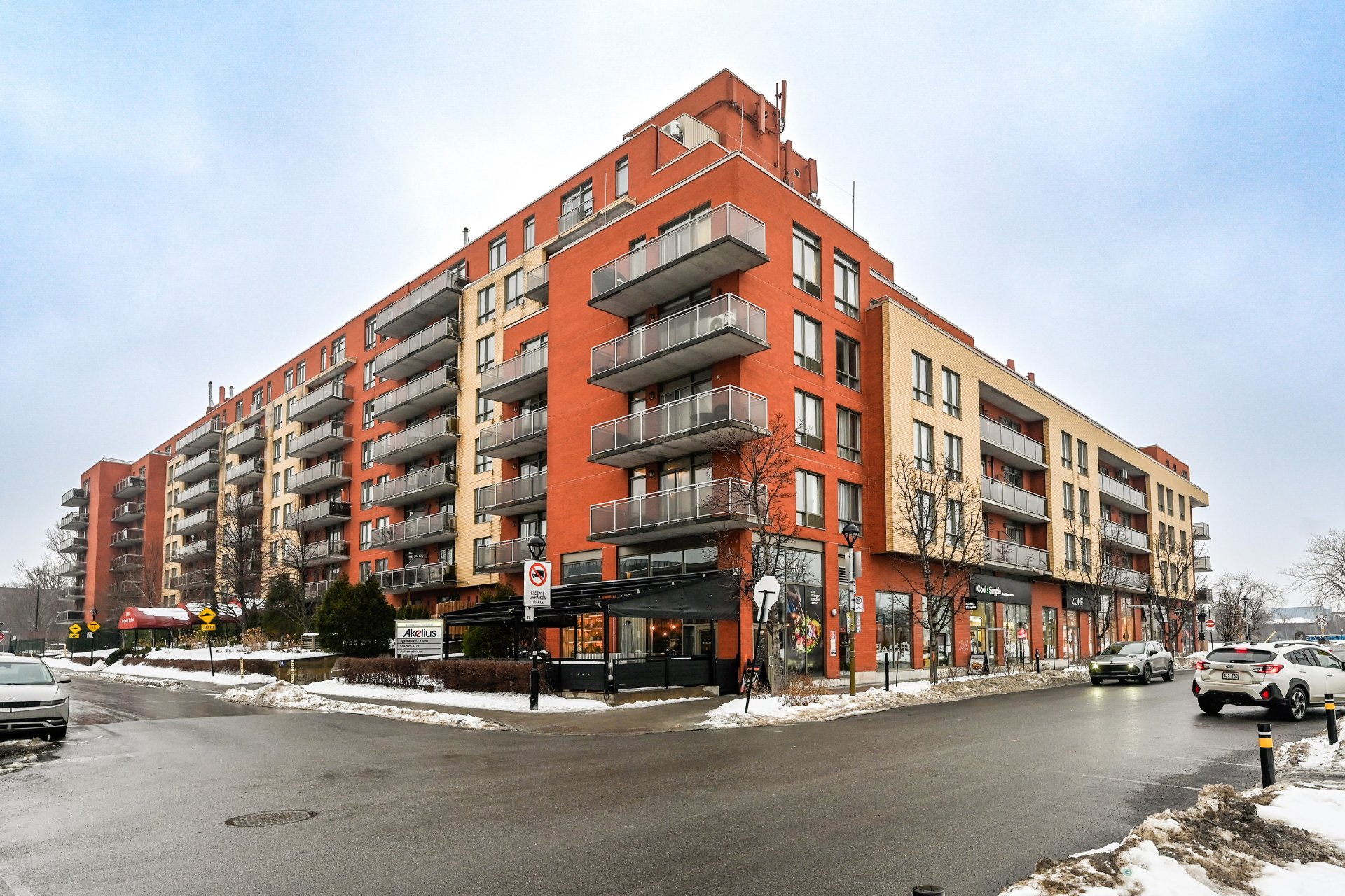 #414 - 2700 Rue Rufus-Rockhead
