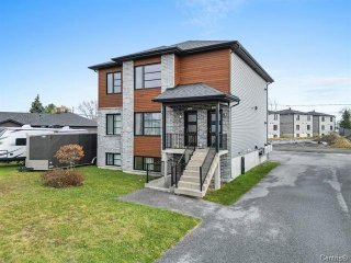 1567 Rue Baron