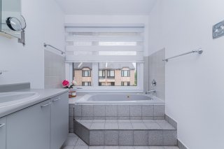 Salle de bains attenante à la CCP