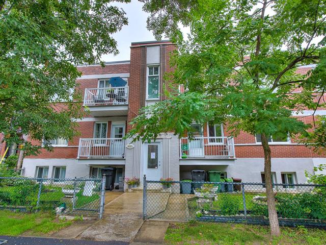 8120 Av. Wiseman