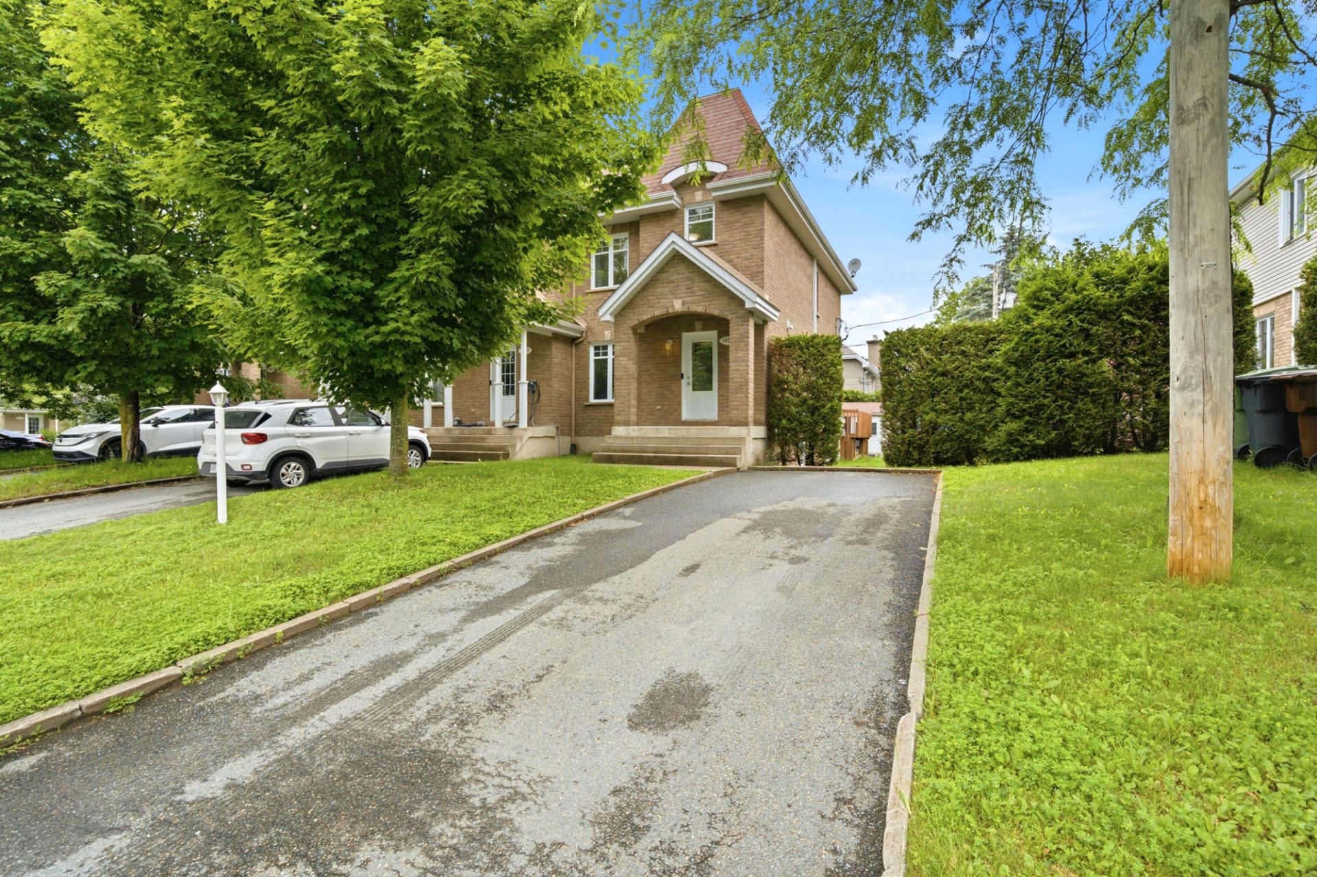 1407 Rue Calais