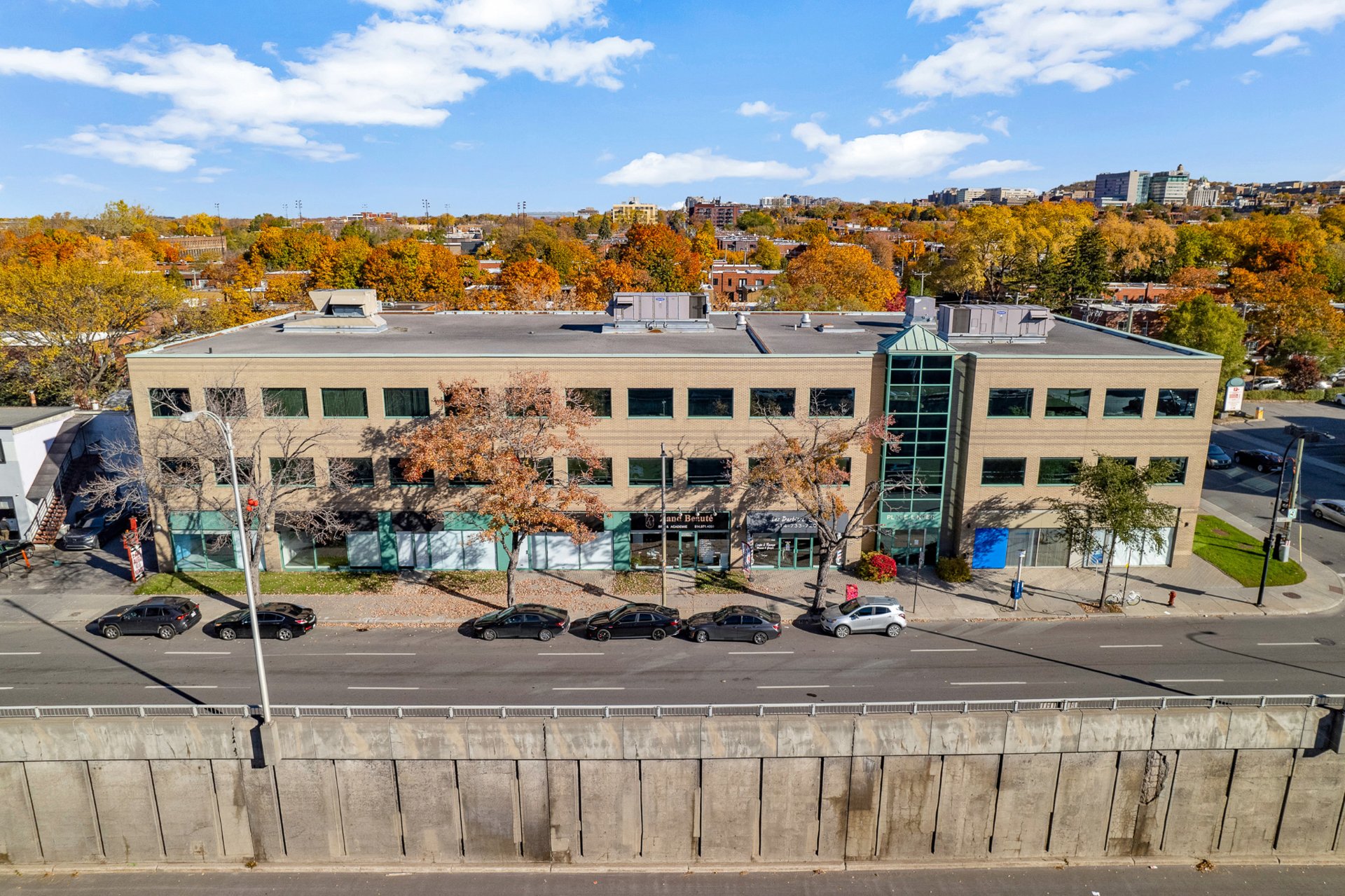 6521 Boul. Décarie