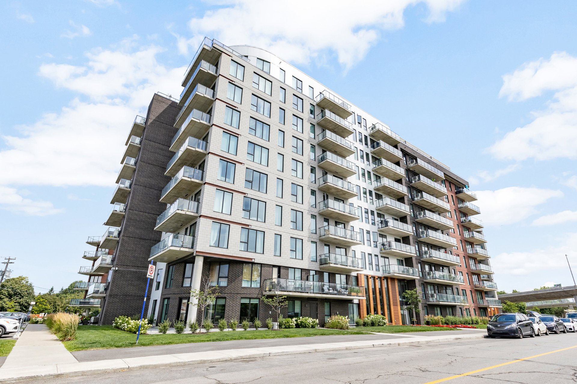 #511 - 10 Av. Donegani