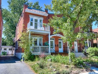 4928 Av. Earnscliffe