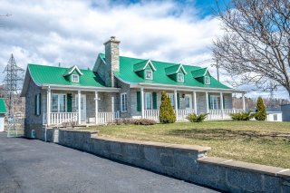 10801 Boul. Ste-Anne