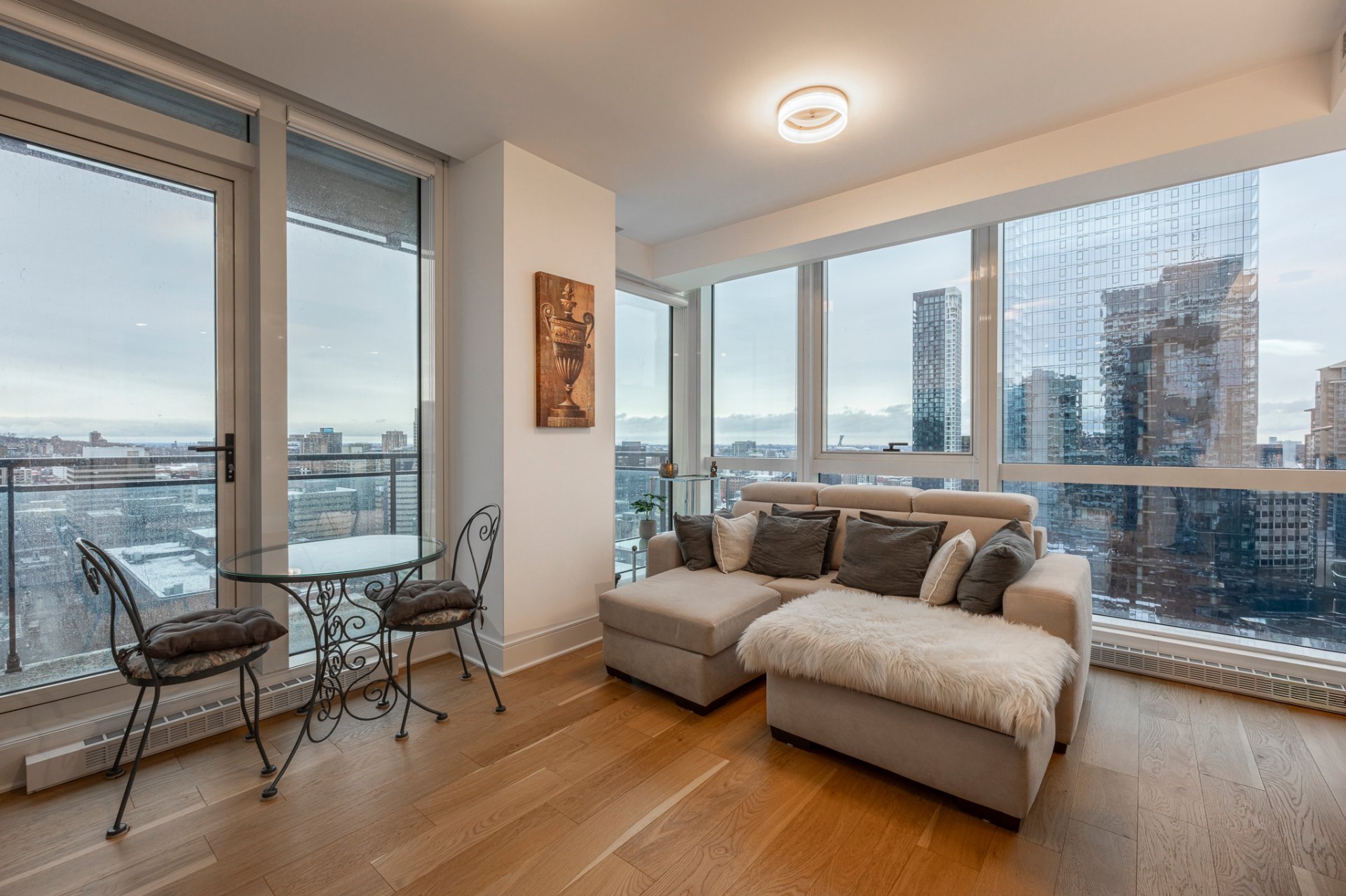 #3010 - 1188 Av. Union