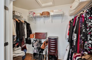 Walk-in closet