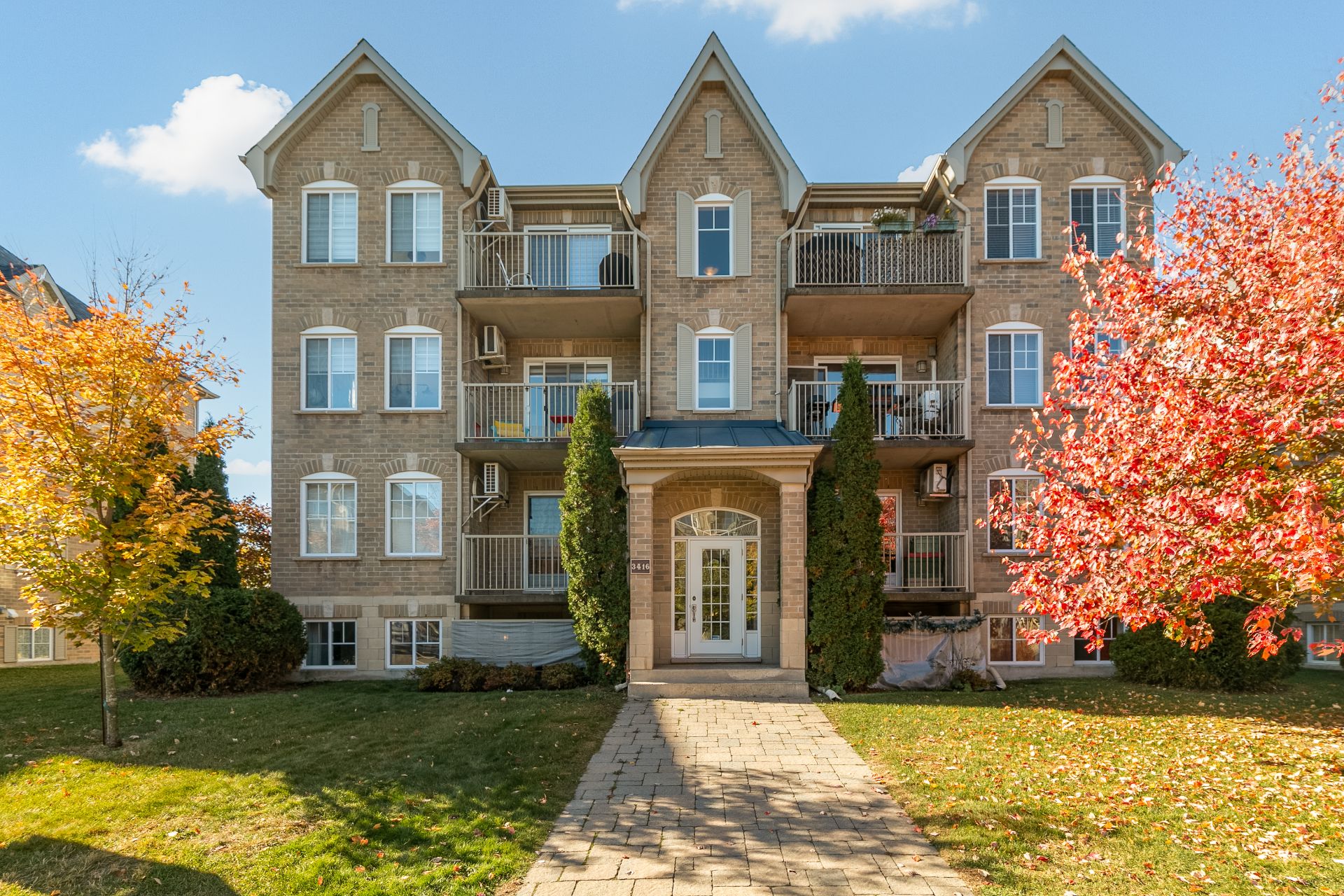 #100 - 3416 Place Camus