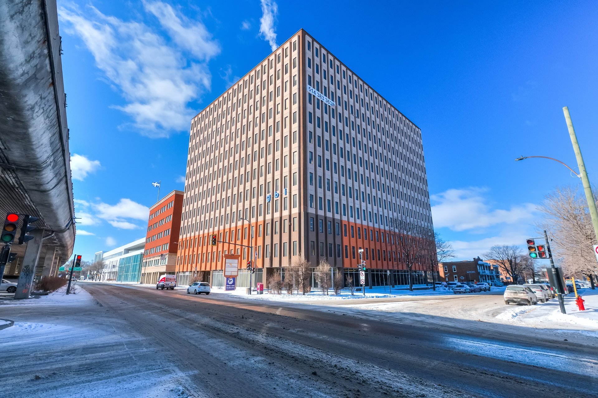 #030-045 - 255 Boul. Crémazie E.