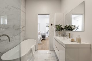 Salle de bains attenante à la CCP