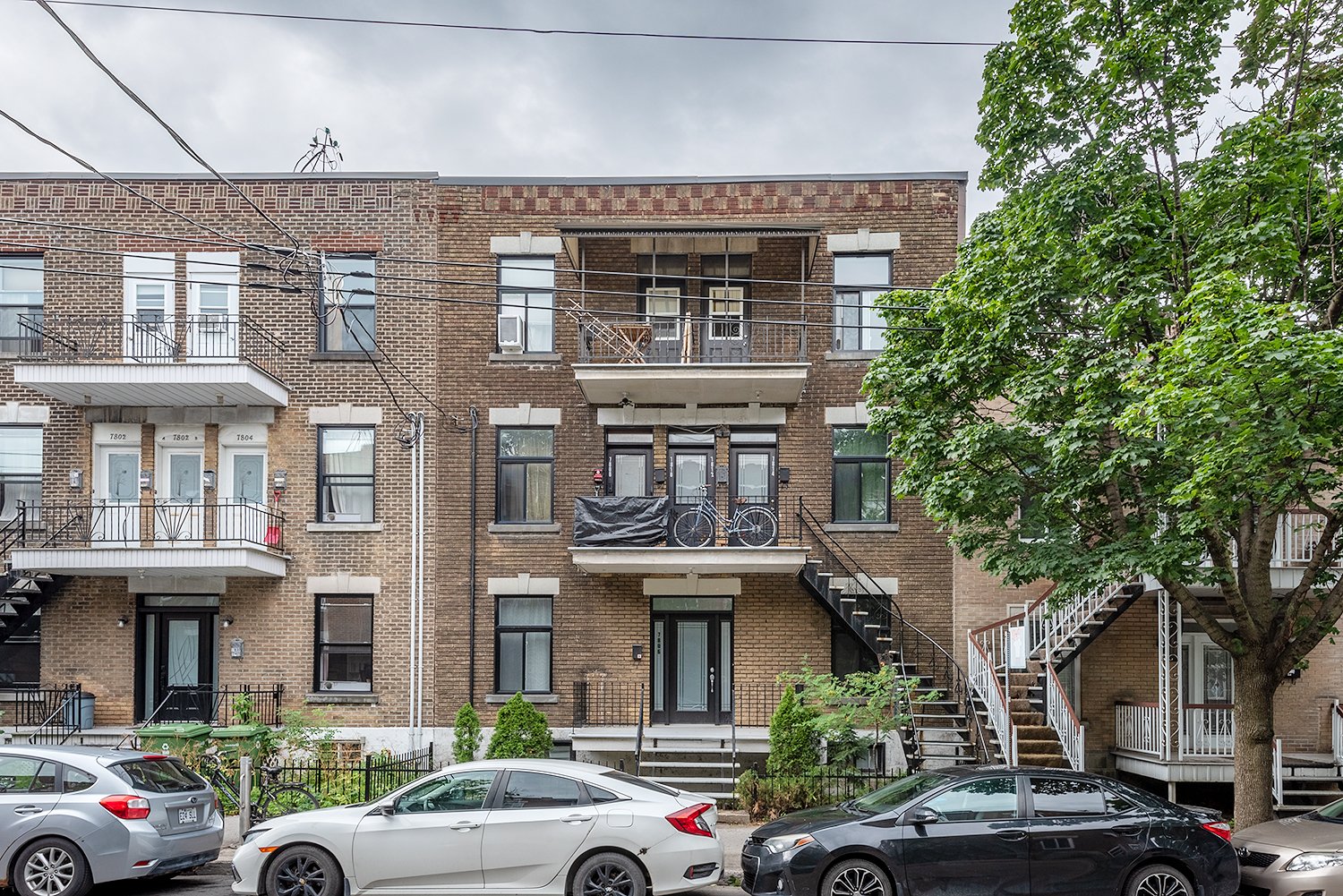 7806 Rue Berri