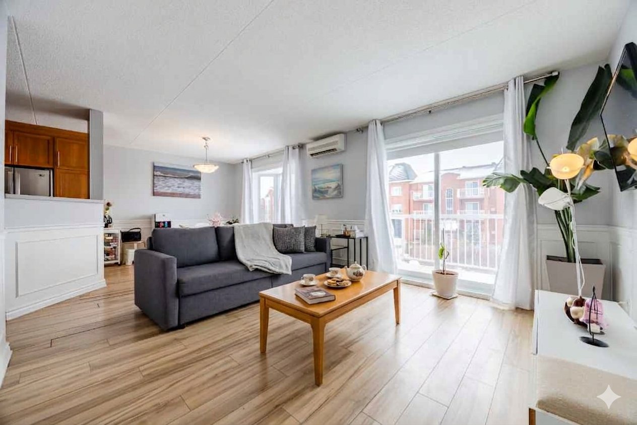 #6 - 16 Av. Papineau