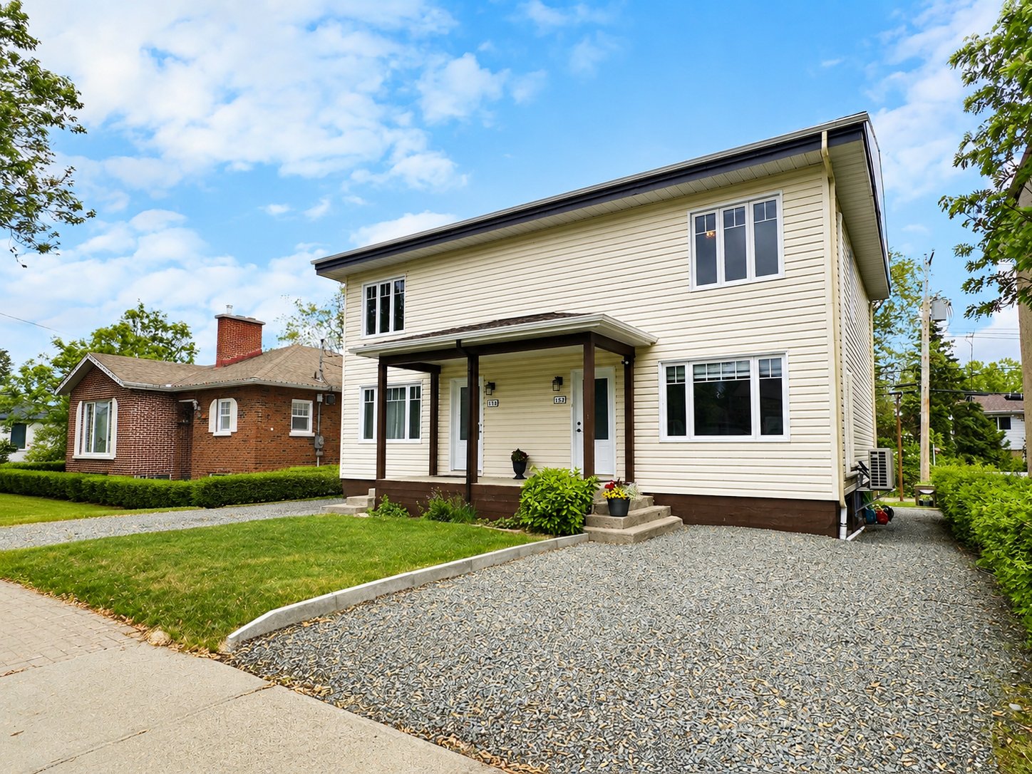 152 19e Rue