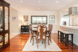 #204-1545 Av. du Docteur Penfield Montréal (Ville-Marie)