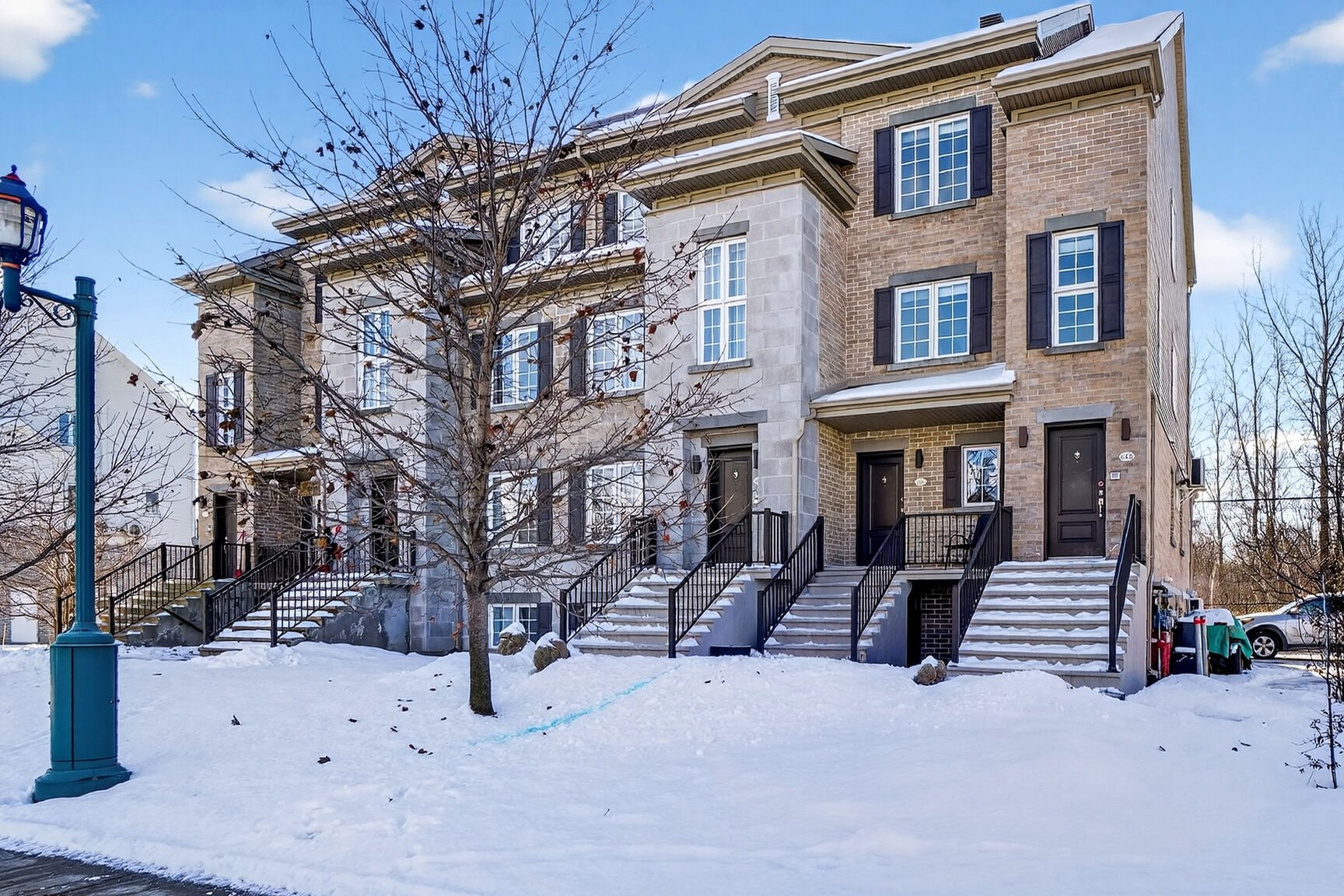 646 Rue de Pompadour