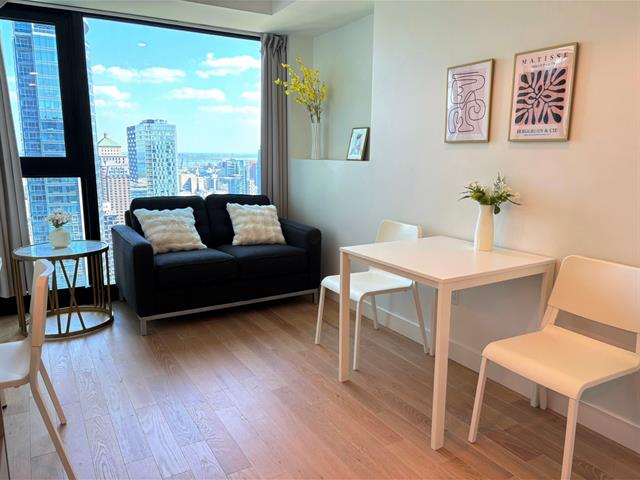 #2903 - 1245 Rue De Bleury