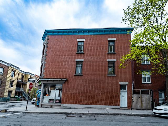 4054 Rue Clark