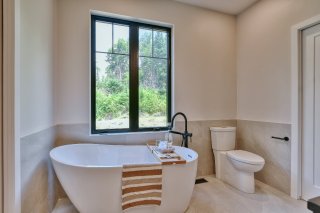Salle de bains attenante à la CCP