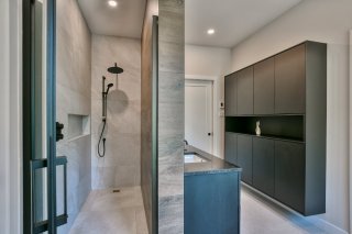 Salle de bains attenante à la CCP
